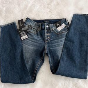 NWT!! Silver Maurices Suki Skinny Jeans
